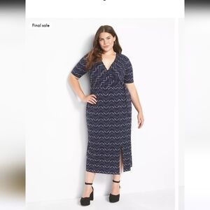 Elegant Navy Patterned Dress